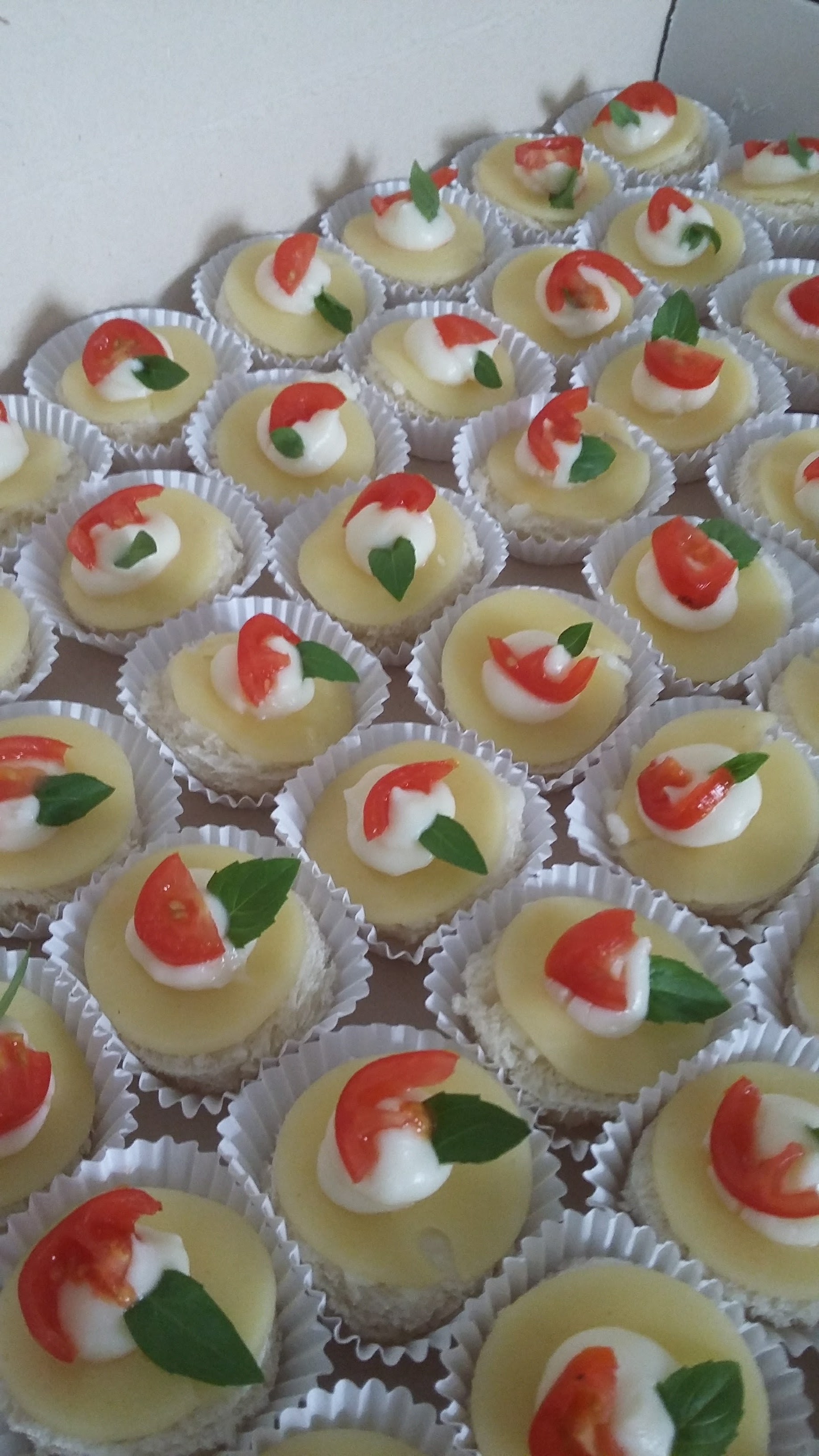 Canapés Caprese